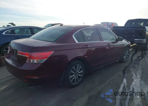 2011 Honda Accord 2.4 Ex-L z USA, uszkodzony, nr VIN 1HGCP2F87BA154575